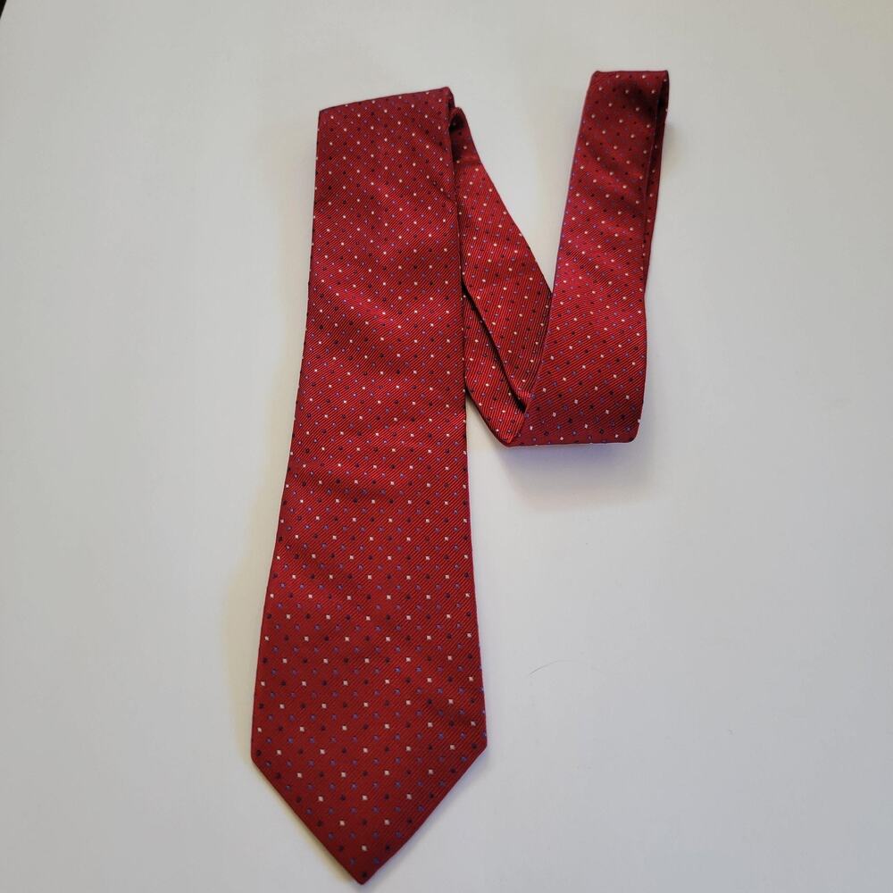 Croft & Barrow Neck Tie Mens Red 100% Silk Geometric Dot Pattern Business
